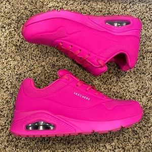 NWT Skechers Uno nightshade sneakers